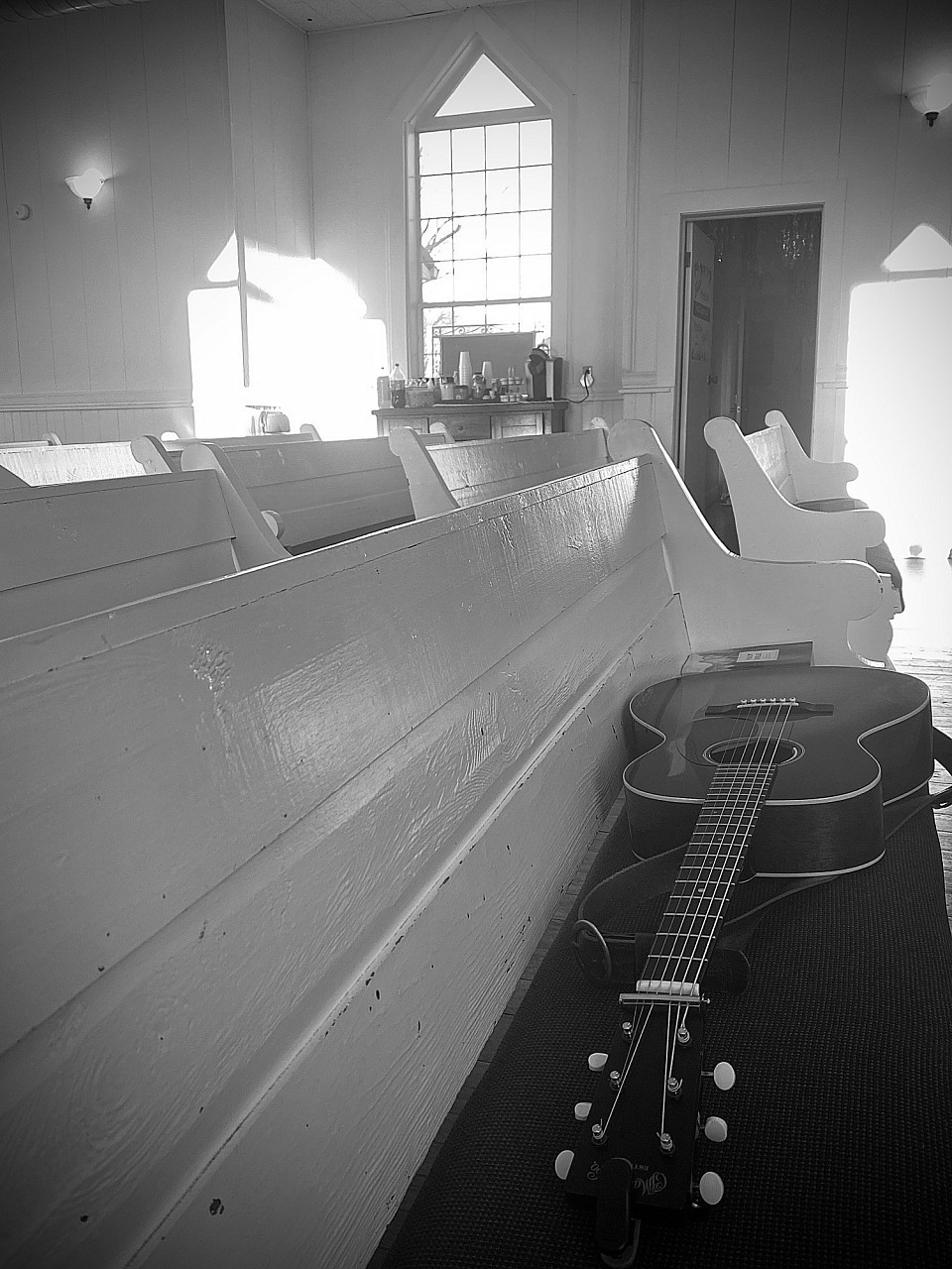 Guitar lesson Travis Tad Russell, Learn to play guitar, first lesson is free, Guitar, Lessons, Rogersville, Kingsport, Church Hill, Mt. Carmel, Surgoinsville, Tennessee, go VOLS, GO, BIG, ORANGE, UNIVERSITY OF TENNESSEE, ELECTRIC GUITAR, ACOUSTIC GUITAR, GUITAR INSTRUCTOR, GUITAR TEACHER,  BEGINNER, GUITAR LESSONS, INTERMEDIATE, GUITAR LESSONS, ADVANCED GUITAR LESSONS